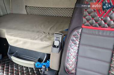 Тягач Renault Premium 2011 в 