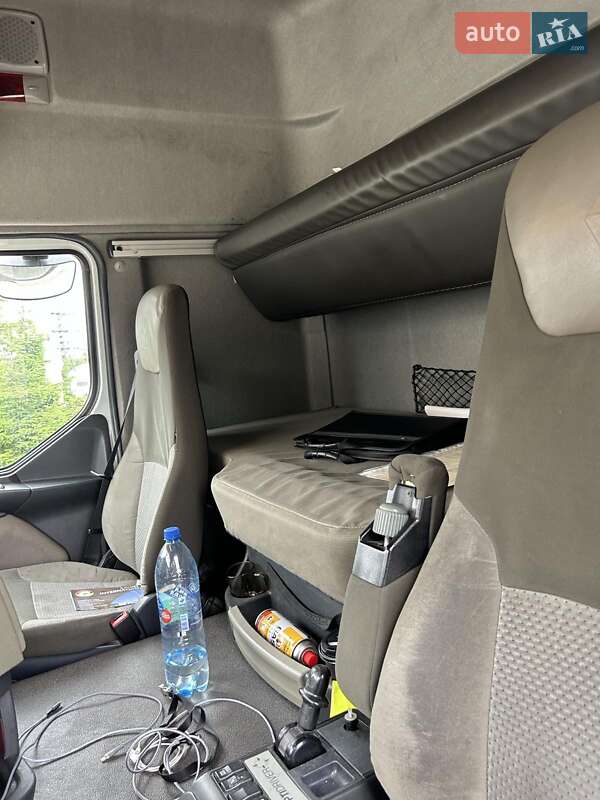 Тягач Renault Premium 2013 в Яворове
