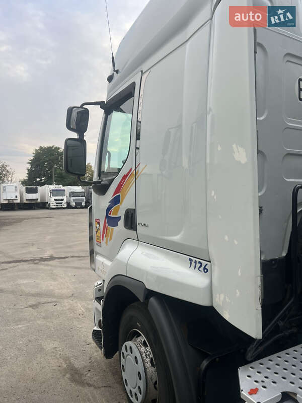 Тягач Renault Premium 2011 в Ровно