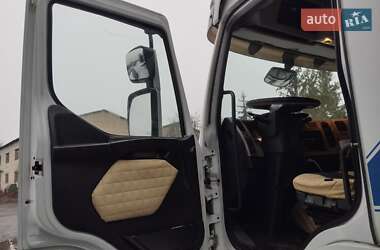 Тягач Renault Premium 2010 в  фото 5 Тягач Renault Premium 2010 в