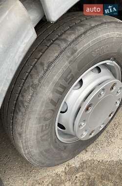 Тягач Renault Premium 2011 в 
