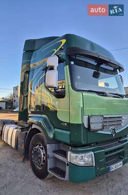 Тягач Renault Premium 2013 в 