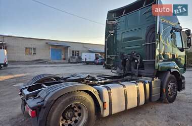 Тягач Renault Premium 2013 в 