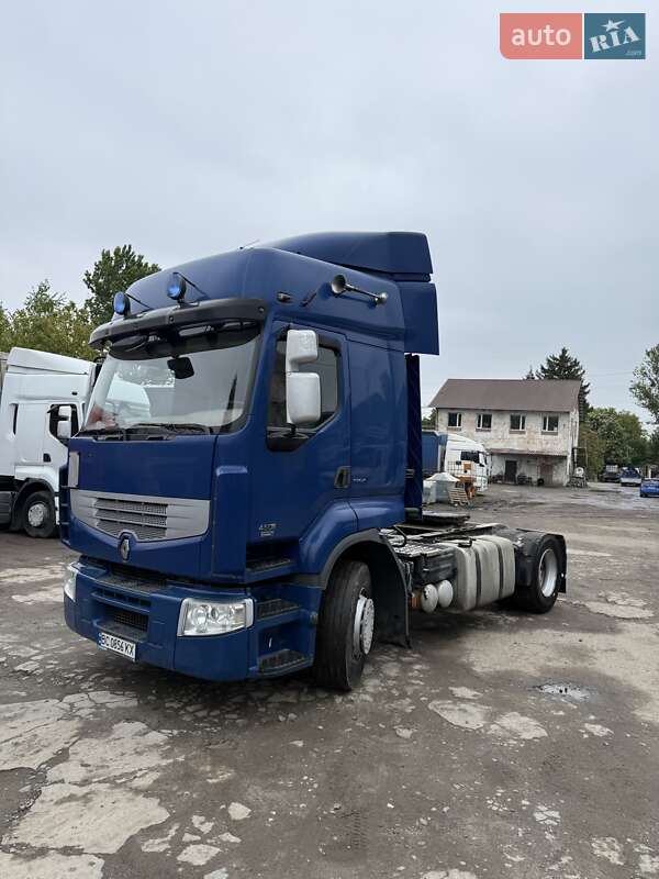 Тягач Renault Premium 2008 в Львове