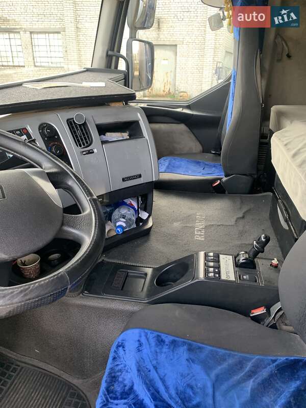 Тягач Renault Premium 2008 в Львове