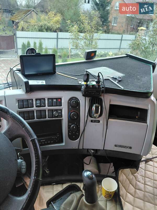 Тягач Renault Premium 2007 в Львове