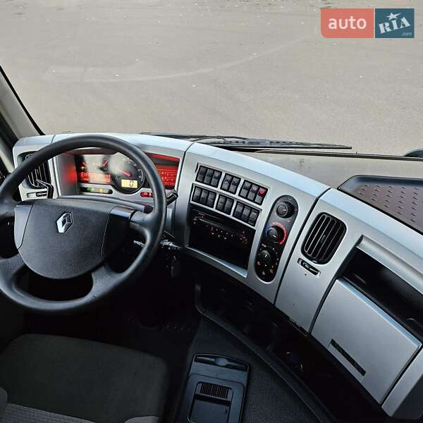 Тягач Renault Premium 2013 в Кривому Розі
