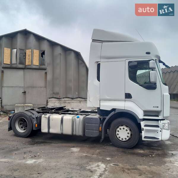 Тягач Renault Premium 2012 в Києві