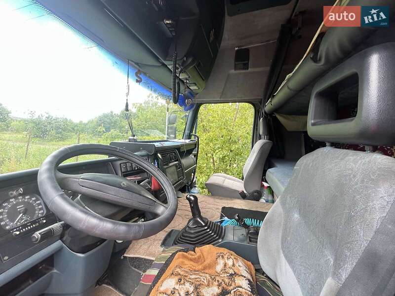 Вантажний фургон Renault Premium 2000 в Летичіві