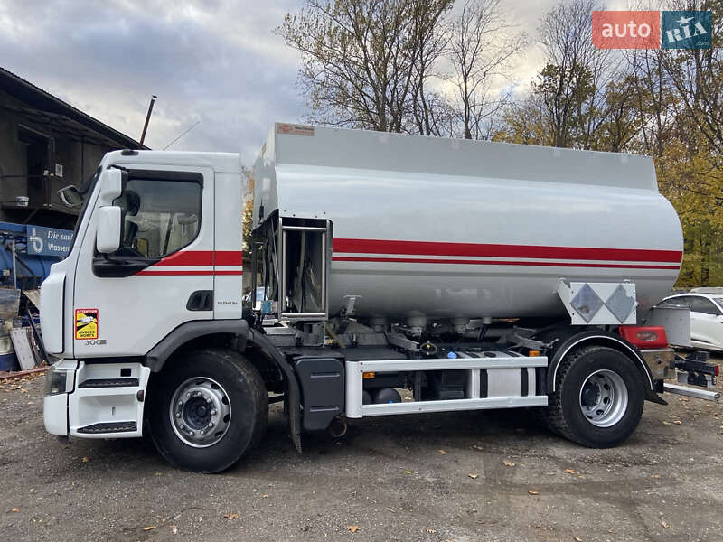 Бензовоз Renault Premium 2013 в Тернополе