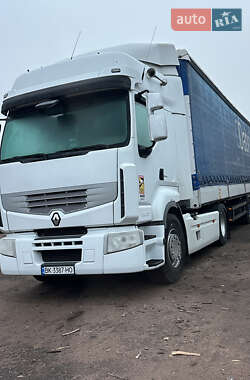Тягач Renault Premium 2013 в Коростене