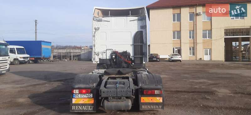 Тягач Renault Premium 2011 в Львове