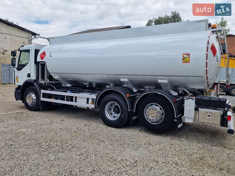 Бензовоз Renault Premium 2013 в Черновцах