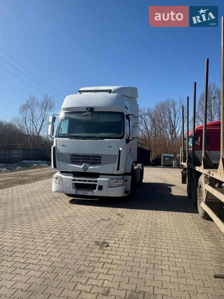 Тягач Renault Premium 2008 в Надвірній