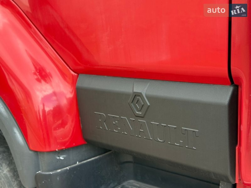 Тягач Renault Premium 2010 в Вишневце