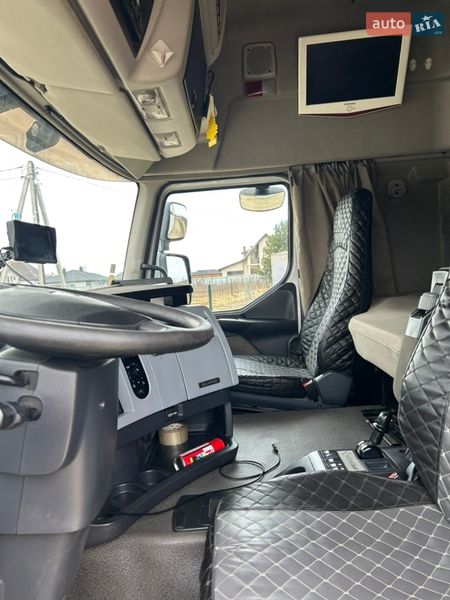 Тягач Renault Premium 2013 в Яворове