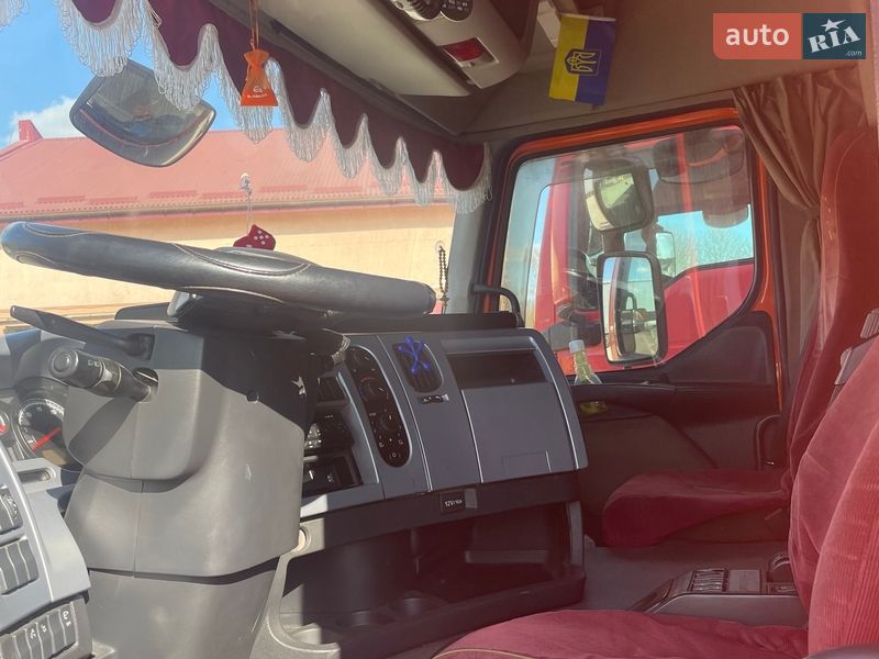 Тягач Renault Premium 2012 в Новояворівську