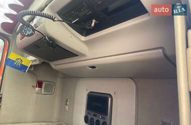 Тягач Renault Premium 2012 в Новояворівську