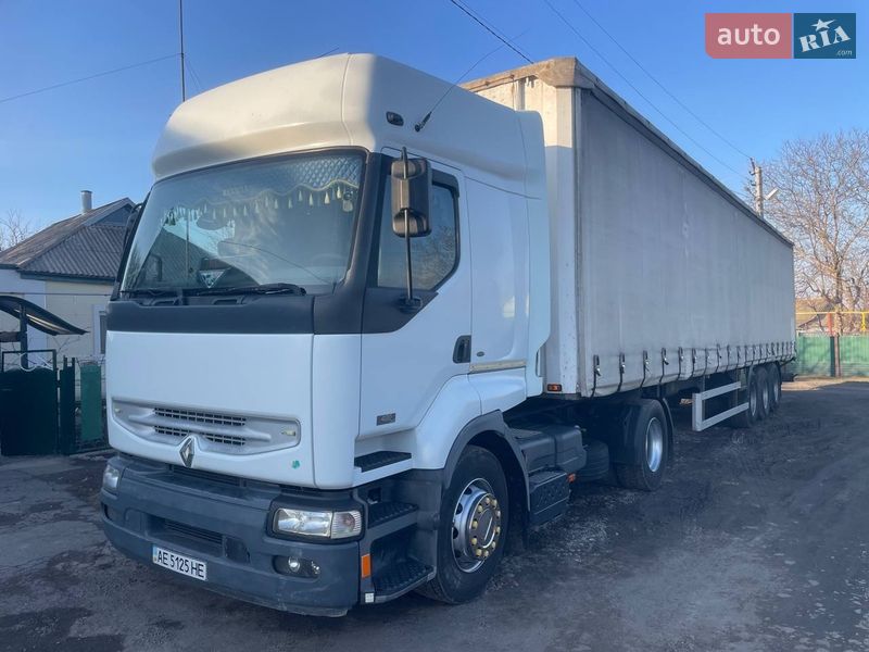 Тягач Renault Premium 2004 в Губинихи