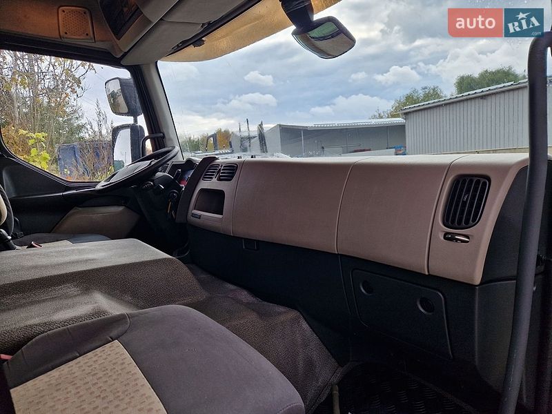Тягач Renault Premium 2011 в Ровно