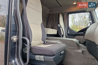 Тягач Renault Premium 2011 в Ровно