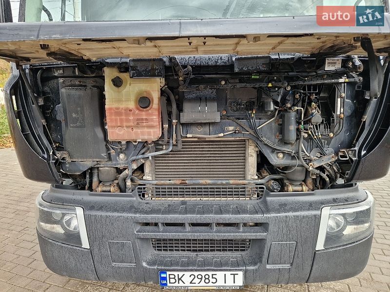 Тягач Renault Premium 2011 в Ровно