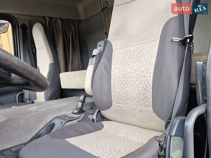 Тягач Renault Premium 2011 в Ровно
