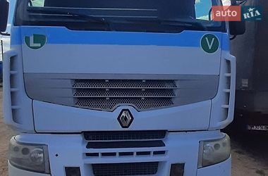 Тягач Renault Premium 2008 в Ромнах