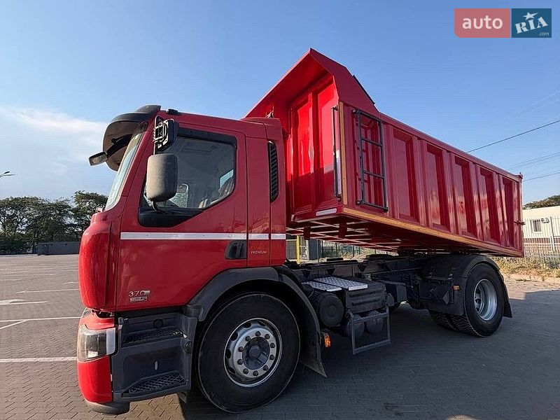 Самосвал Renault Premium 2009 в Одессе