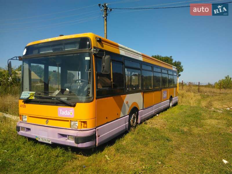 Пригородный автобус Renault R312 1996 в Виннице