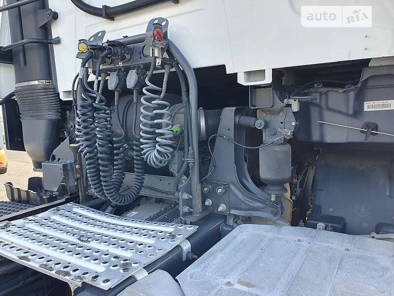 Тягач Renault Range T/T-Series  2015 в Киеве