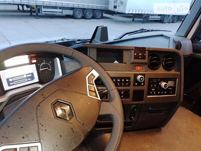 Тягач Renault Range T/T-Series  2014 в Киеве