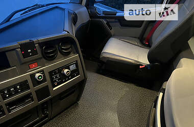 Тягач Renault Range T/T-Series  2015 в 