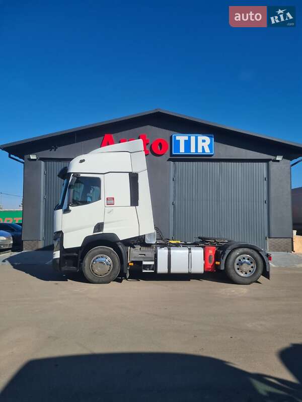 Тягач Renault Range T/T-Series  2015 в Рівному