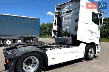 Тягач Renault Range T/T-Series  2014 в 