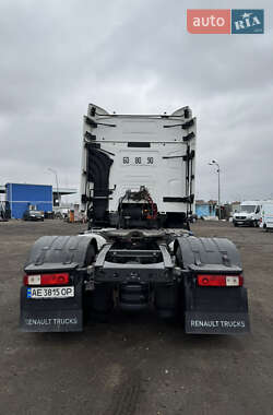 Тягач Renault Range T/T-Series  2015 в 