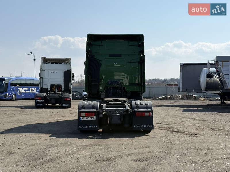 Тягач Renault Range T/T-Series  2015 в Киеве