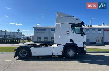 Тягач Renault Range T/T-Series  2015 в 