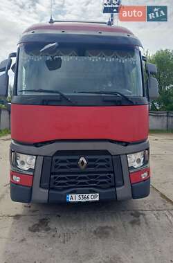 Тягач Renault Range T/T-Series  2015 в Киеве