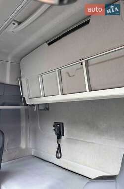 Тягач Renault Range T/T-Series  2015 в 