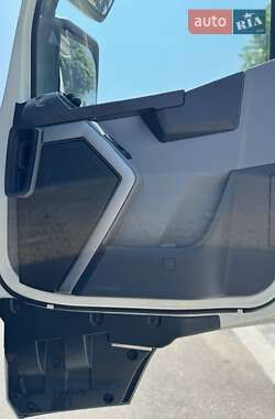 Тягач Renault Range T/T-Series  2015 в 