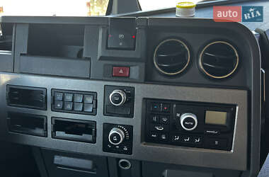 Тягач Renault Range T/T-Series  2015 в 