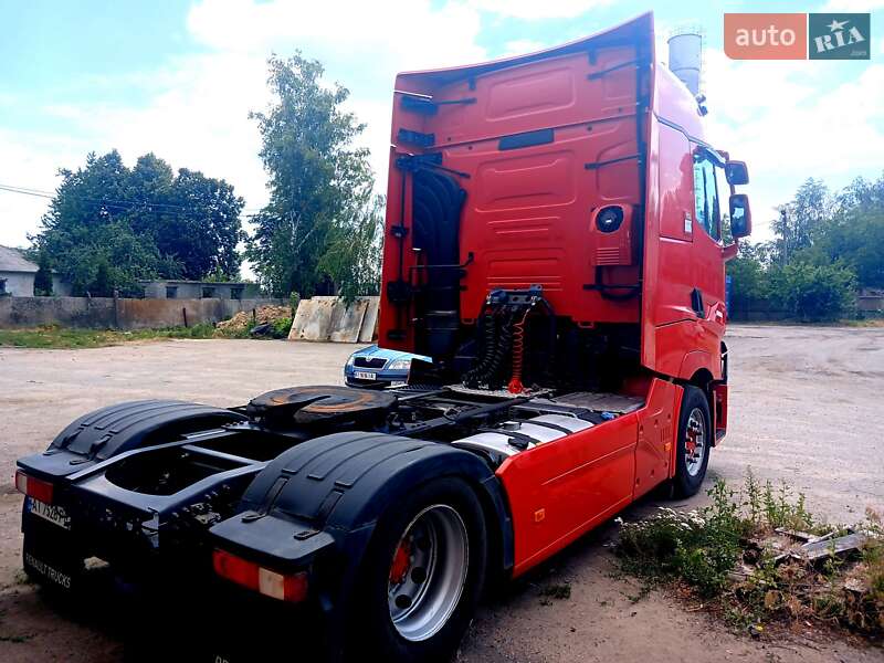 Тягач Renault Range T/T-Series  2015 в Ставищі