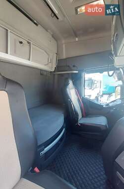 Тягач Renault Range T/T-Series  2014 в 