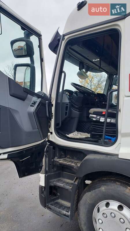 Тягач Renault Range T/T-Series  2014 в Ровно