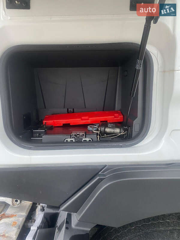 Тягач Renault Range T/T-Series 2014 в Києві фото 16 Тягач Renault Range T/T-Series 2014 в Києві