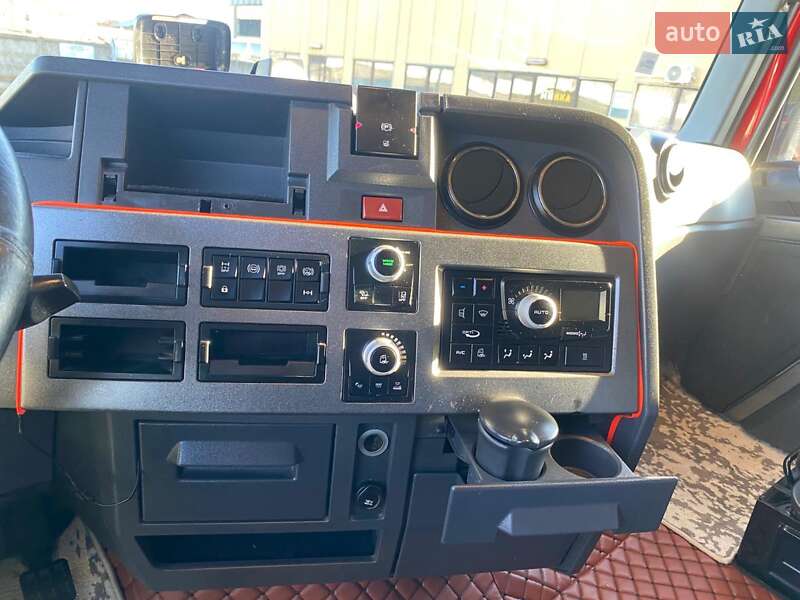 Тягач Renault Range T/T-Series  2015 в Луцке