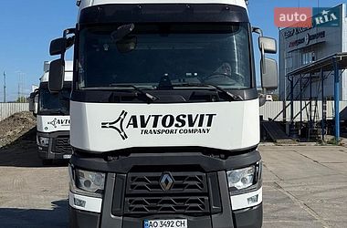Тягач Renault Range T/T-Series  2015 в Ужгороде