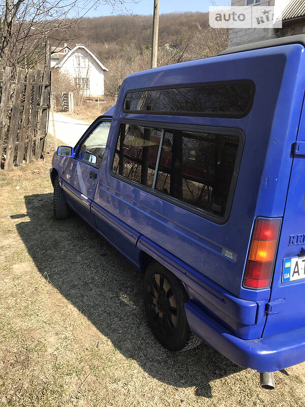 Универсал Renault Rapid 1988 в Ивано-Франковске