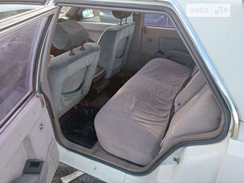 Хэтчбек Renault Rapid 1985 в Ровно